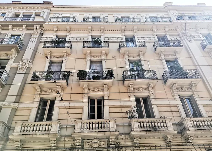 Dimora Petruzzelli * בארי